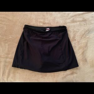Black tenia skort